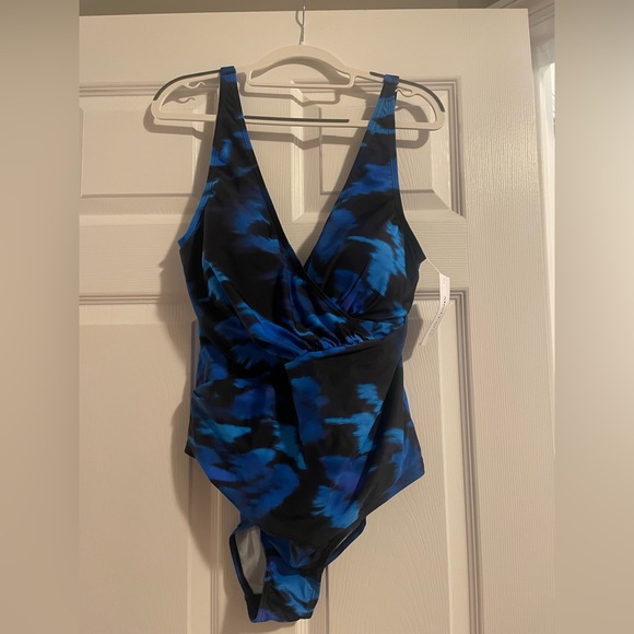 meet curve Other - NWT Size XL Swimsuit